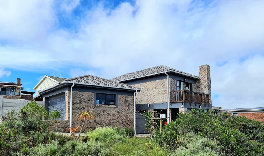 5 Bedroom Property for Sale in Dana Bay Western Cape